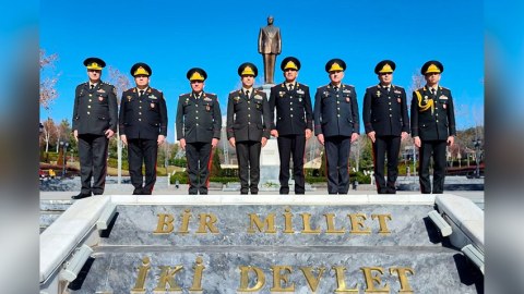 Müdafiə Nazirliyi generallarla bağlı məlumat yaydı 