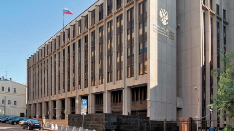 Rus senatorlar Bakıya gəlir 