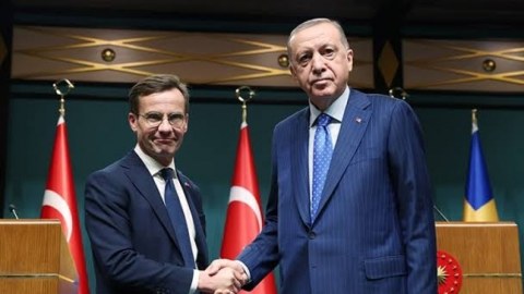 Ərdoğan İsveçin baş naziri ilə danışıqlar apardı 
