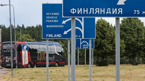 Finlandiya Rusiya ilə sərhədləri açmaqdan İMTİNA ETDİ