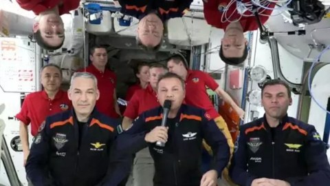 Türkiyəli astronavtın Yerə qayıdışı yenidən ERTƏLƏNDİ