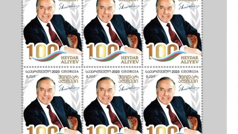 Gürcüstanda Heydər Əliyevə həsr edilmiş poçt markaları dövriyyəyə buraxılıb
