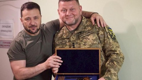 Zalujnı sükutu pozdu: Heç vaxt utanmayacağıq!
