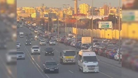 Hazırda tıxac olan yolların SİYAHISI 