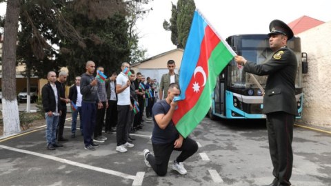 Əsgərlikdən yayınma ilə bağlı saxta arayışlar verən şəxs İFŞA EDİLDİ