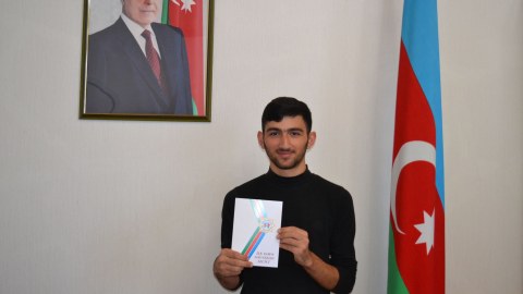 Seçki günü 18 yaşı tamam olan gənc - İkiqat sevincliyəm
