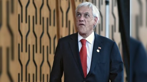 Sabiq prezident helikopter qəzasında ÖLDÜ