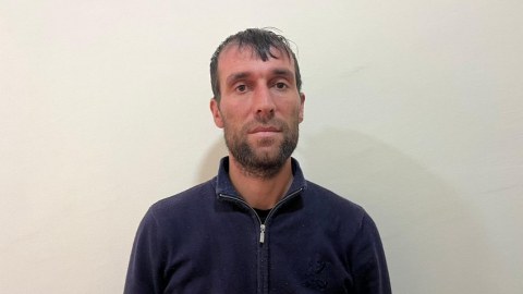 İşlədiyi yerdən oğurluq edən şəxslər SAXLANILDI
