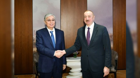 Tokayev Azərbaycan liderinə ZƏNG EDİB