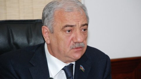 Həmkarlar ittifaqlarından İlham Əliyevə təbrik