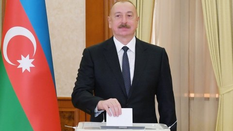 Prezidentliyə namizədlərin səs faizi DƏYİŞDİ