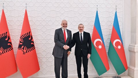 Albaniya Baş naziri İlham Əliyevi TƏBRİK ETDİ 