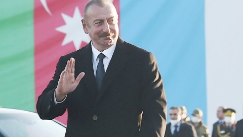 İlham Əliyev 92,12 faiz səslə qalib gəlib - MSK protokolların 100 faizini HESABLADI