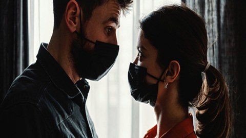 Cinsi əlaqə koronavirusdan qoruyurmuş...