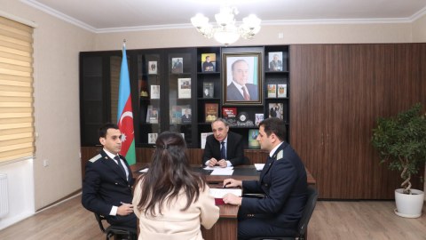 Baş prokuror Saatlıda vətəndaşları qəbul edib