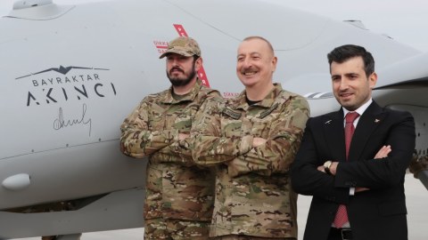 İlham Əliyev, Heydər Əliyev və Bayraktar... - FOTOLAR