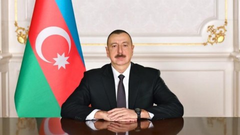İlham Əliyev yeni baş naziri təbrik etdi 