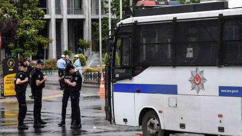 Türkiyədə seçki tədbirində atışma - 12 nəfər saxlanıldı, 7 şübhəli axtarılır
