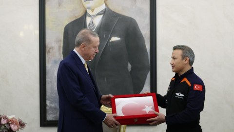 Ərdoğan astronavtı qəbul etdi - FOTO