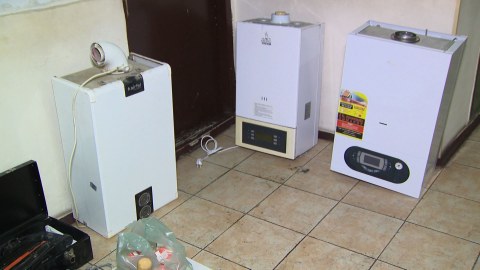 Evlərdən kombi aparatları oğurlayan şəxslər saxlanıldı