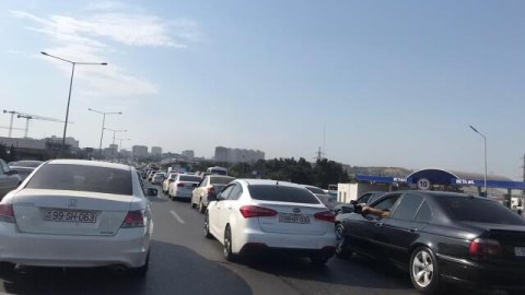 Nasaz maşını yüksək sürətlə idarə edən sürücü cərimələndi