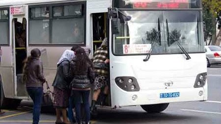 Köhnə avtobusları xətdən çıxarmaq çətindir - Agentlik