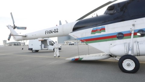 Vəhşi heyvanların helikopterlə peyvəndlənməsi aparılır - FOTO