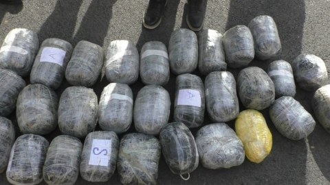 Bakıya 53 kiloqram narkotik gətirmək istəyənlər SAXLANILDI