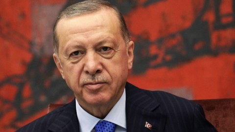 Ərdoğan Putin və Zelenski ilə danışıqlar aparır - AÇIQLAMA