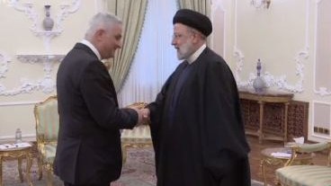 Paşinyanın müavini İran prezidenti ilə görüşüb