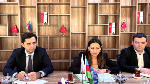 Arıçılıq təsərrüfatlarının sığortası üzrə müzakirələr aparıldı