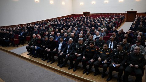Xüsusi təyinatlı təhsil müəssisələrinə qəbulla bağlı görüş - FOTO