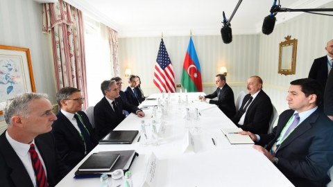 İlham Əliyev Blinkenlə danışıqlar apardı - FOTO