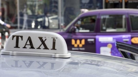 Xüsusi təlim keçmiş taksi sürücülərinin sayı AÇIQLANDI