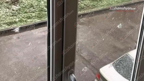 İrəvanda bələdiyyə binasına silahlı hücum olub