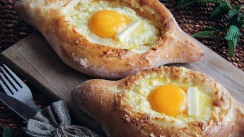 Acarıstan xaçapurisi dünyanın ən yaxşı 50 çörəyindən biri seçilib