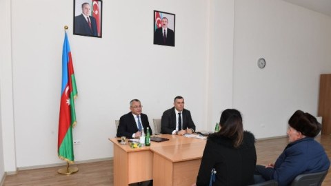 Komitə sədri Ağdaşda vətəndaşları qəbul edib - FOTOLAR
