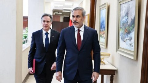 Fidan Blinkenlə sülh danışıqlarını müzakirə etdi