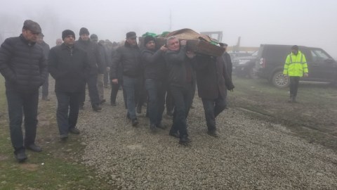 Mövlud Süleymanlı dəfn olundu - Prezident və xanımı əklil göndərdi