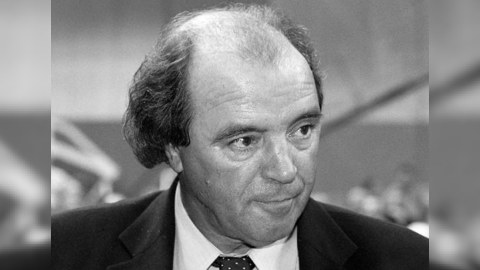 Tanınmış baş məşqçi vəfat etdi