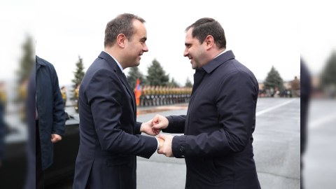 Ermənistan və Fransa müdafiə nazirləri hərbi əməkdaşlıq paketi İMZALAYIBLAR