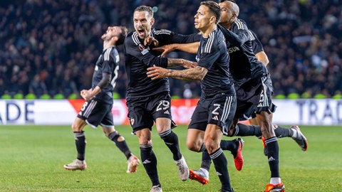 “Qarabağ” “Qalatasaray”ı geridə qoydu