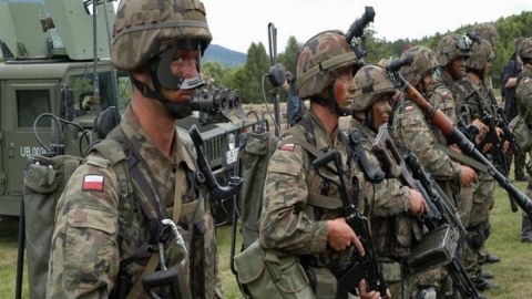 20 min NATO hərbçisi POLŞADA
