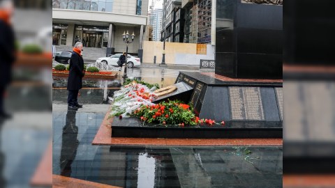 Xocalı qurbanlarını azərbaycanlılarla birgə yad edirəm - Britaniya səfiri