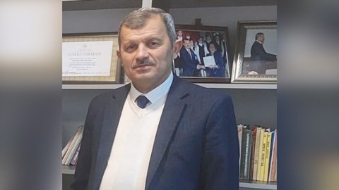 Müəllimlərdən rüşvət alan məktəb direktoru işdən QOVULDU 