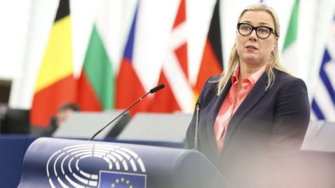 Ermənistanla münasibətlər heç vaxt bu qədər güclü olmamışdı - Avrokomissar