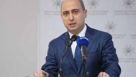 Məktəblərdə iş dəftərləri pulsuz verilə bilər