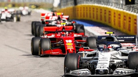 Bəhreyndə Formula 1 başladı 