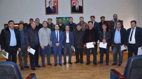 Kürdəmirdə fermerlərə təlim keçirildi - FOTO