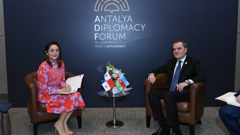Azərbaycan və Panama XİN başçıları müzakirələr APARDILAR